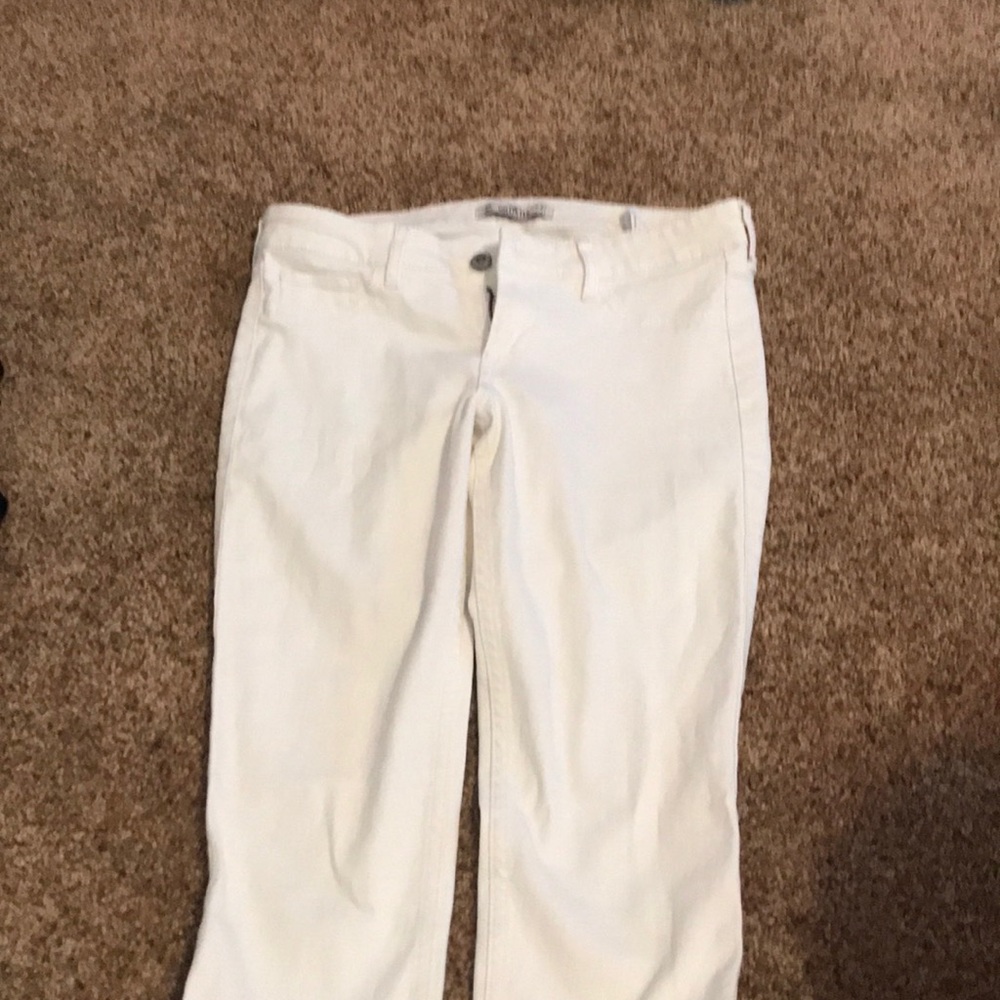 White skinny jeans from Hollister